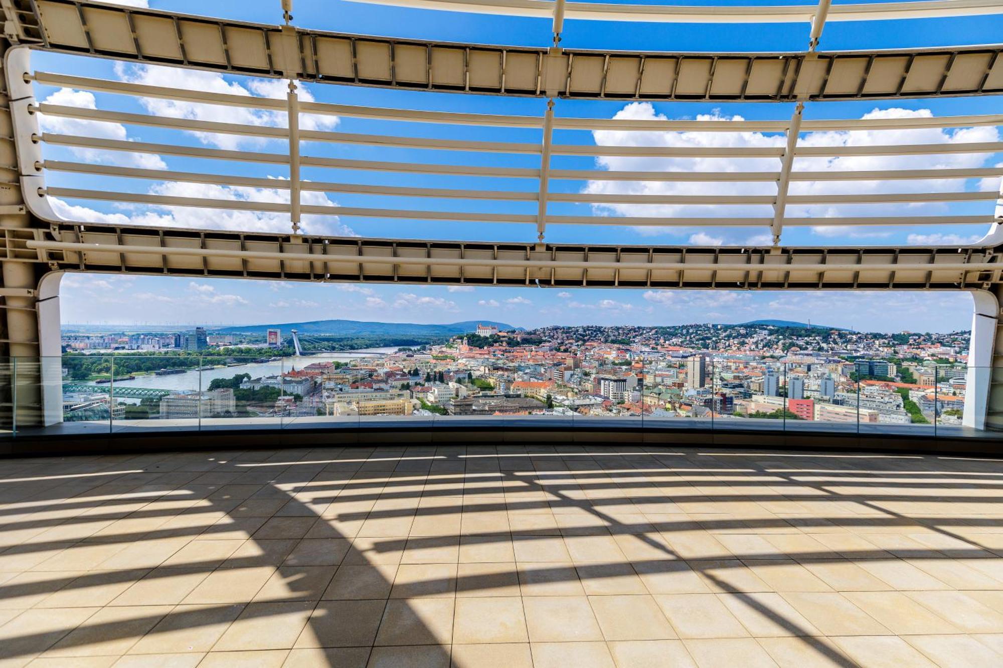 Sky Park 1 - Luxurious #Instaworthy Apartment In Downtown City Center With Included Parking, Best Address In Town Bratislava Exterior photo